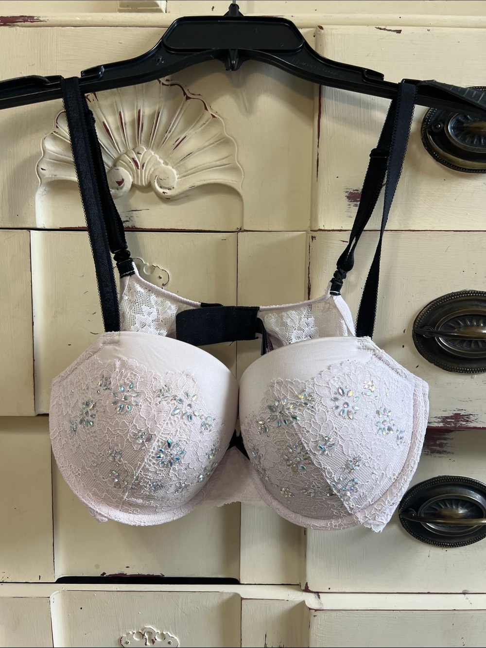 Victoria's Secret Pale Pink Lace Embroidered Push-Up Bra with Black Straps